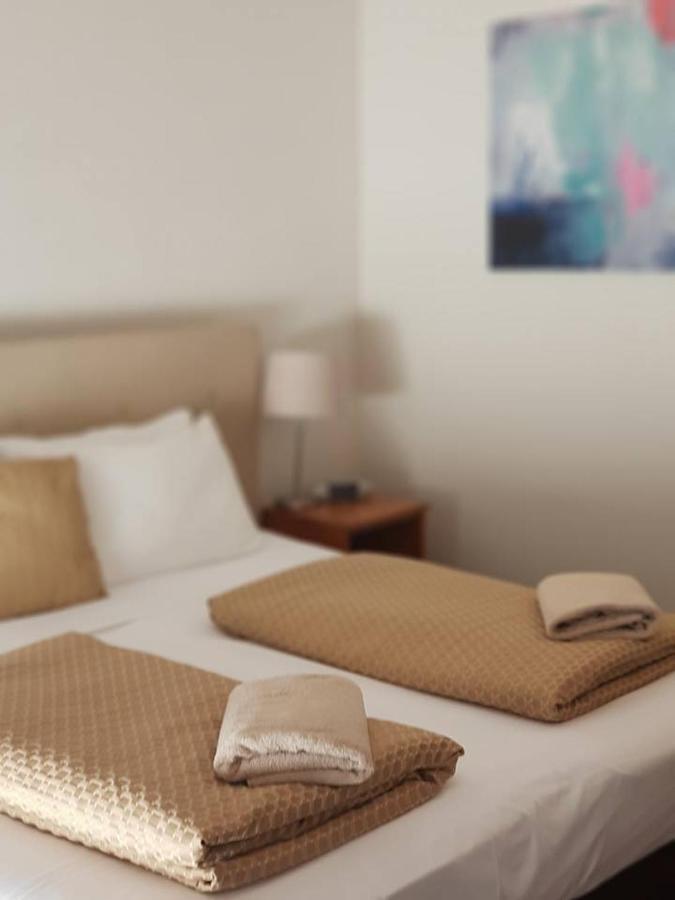 Bright Chalet Luaran gambar