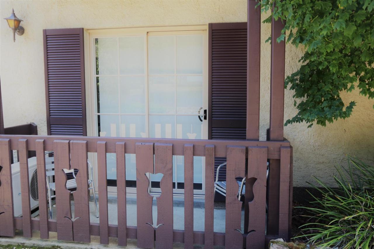Bright Chalet Luaran gambar