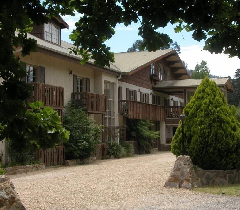 Bright Chalet Luaran gambar